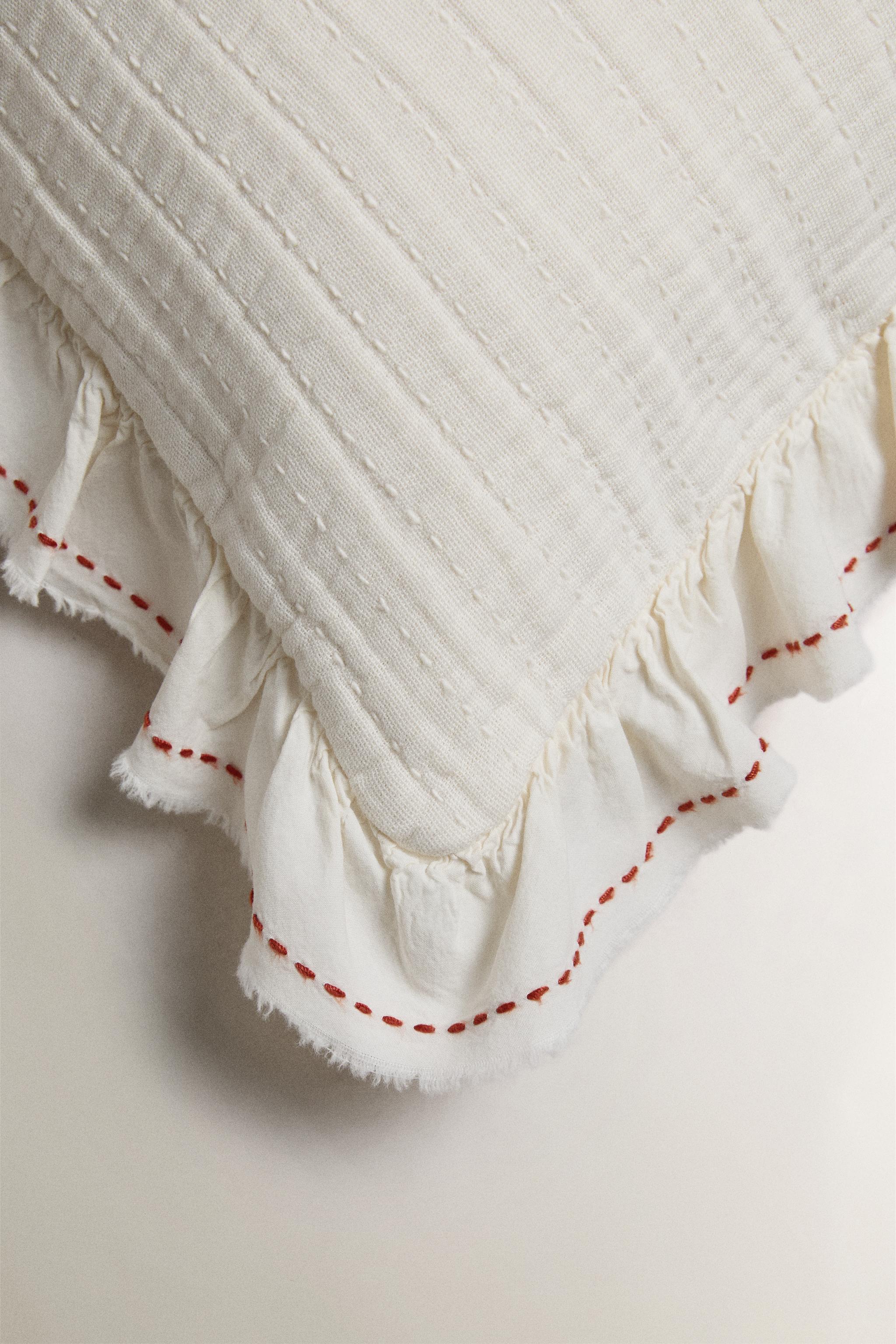 KIDS' TEXTURED RUFFLE THROW PILLOW COVER